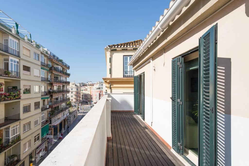 Tgh/ Atico Calle Victoria Malaga Exterior photo